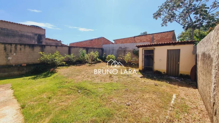 Imagem Casa com 3 dormitórios para alugar, 80 m² por R$ 2.025,00/mês - Fernão Dias - Igarapé/MG