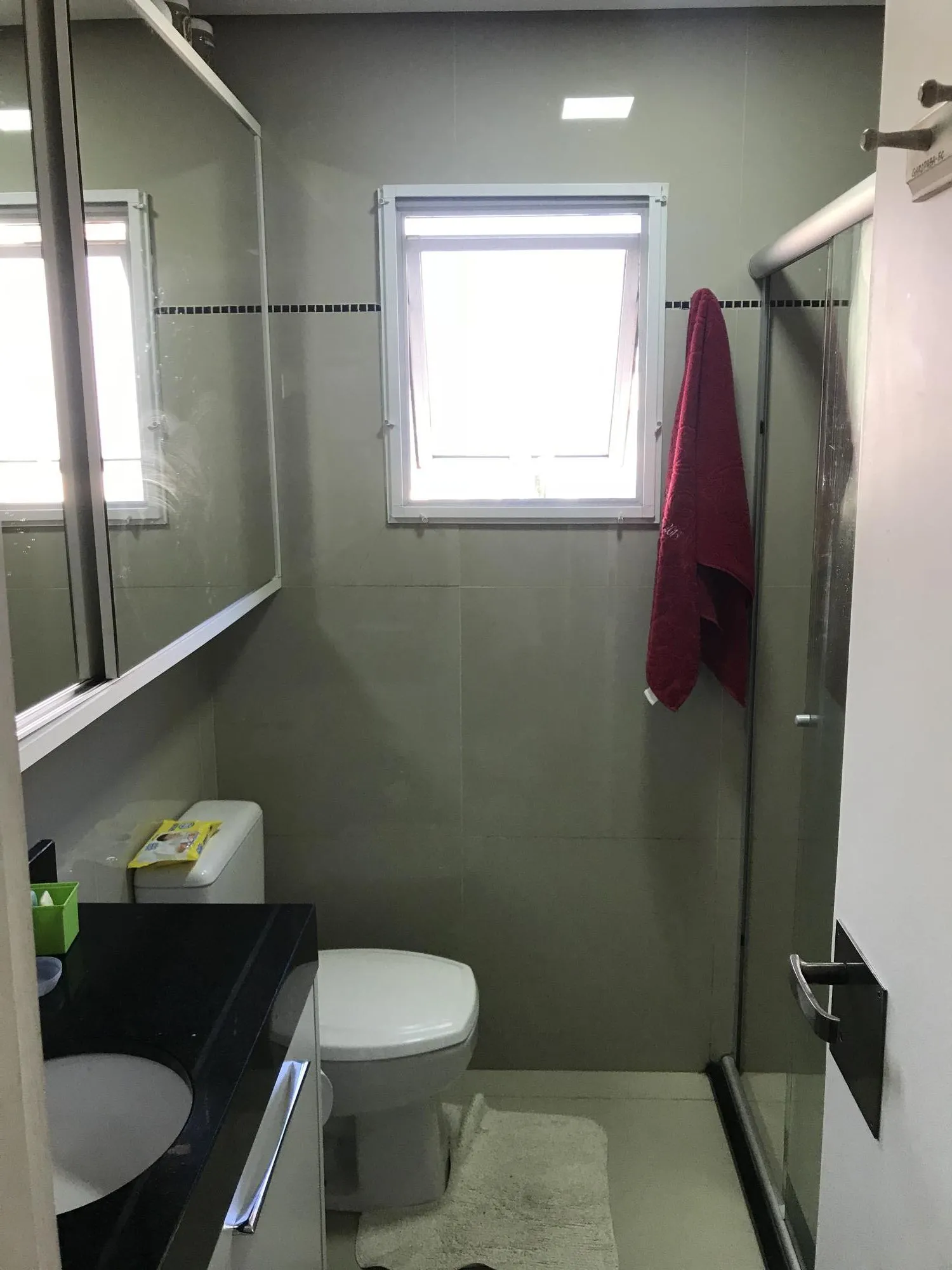 Imagem Casa Condominio para Venda - 230.51m², 4 dormitórios, sendo 1 suites, 3 vagas - Pedra Redonda