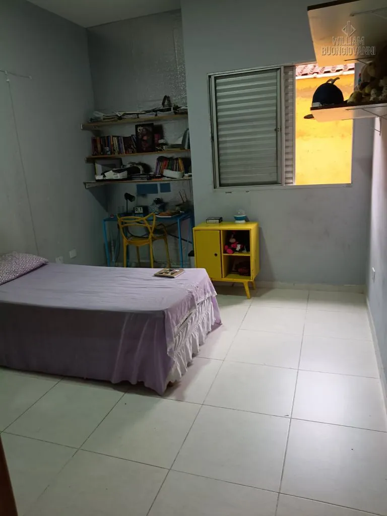 Imagem Casa 4 dormitórios sendo 1 suíte no bairro FLORIDA
