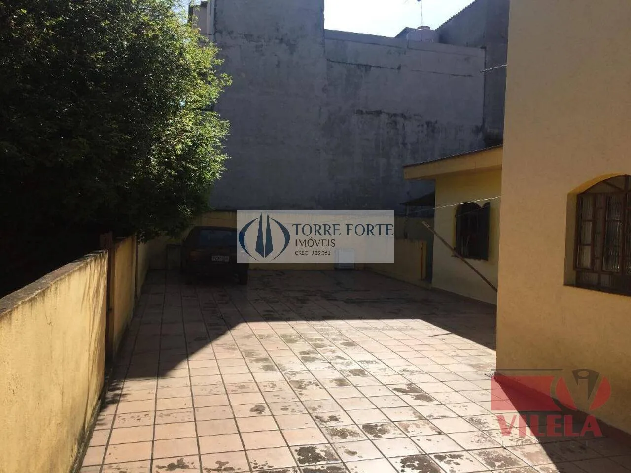 Imagem Casa com 3 dormitorios 1 suite 12 vagas de garagem na Vila Ema.