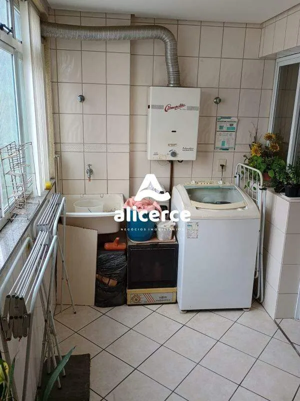 Imagem Apartamento à venda com 3 quartos 1 suíte, 123m² em Capoeiras Florianópolis
