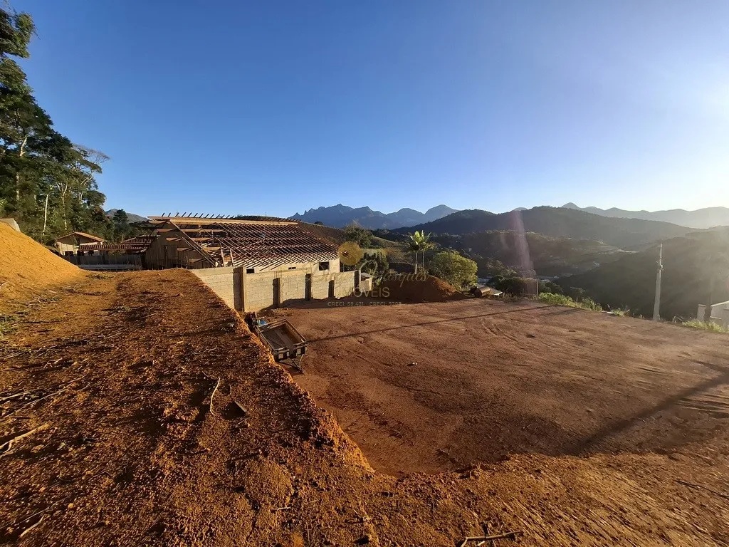 Imagem Terreno em Condomínio para Venda em Teresópolis / RJ no bairro Prata