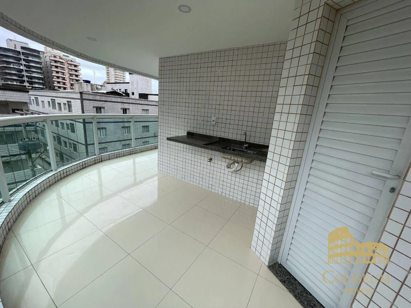 Imagem Apartamento com 3 dormitórios para alugar, 163 m² por R$ 5.000,00/ano - Tupi - Praia Grande/SP