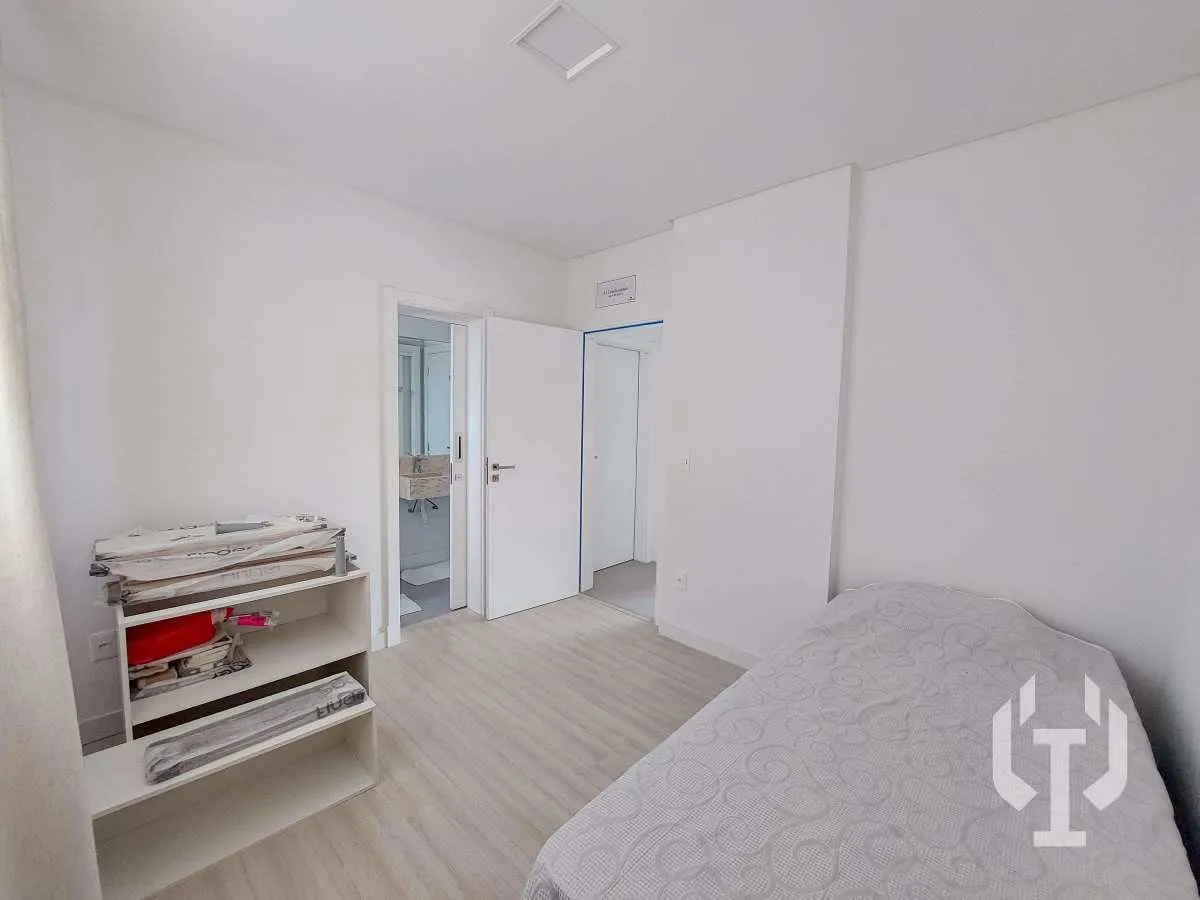 Imagem Apartamento de dois dormitórios com vista para o mar no Centro de Itapema