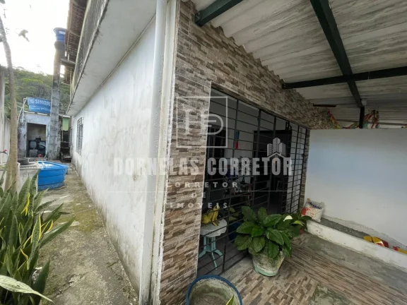 Imagem Ampla Casa com 3 Quartos e Suíte - Perfeita para Sua Família!