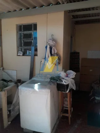 Imagem Casa à Venda-Duas Moradias no Mesmo Terreno | Ótima Oportunidade