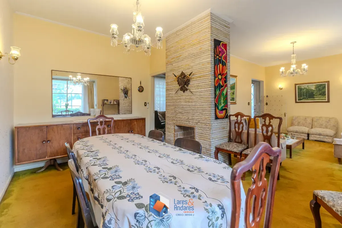 Imagem Casa para venda em Pacaembu com 3 quartos, 330m²