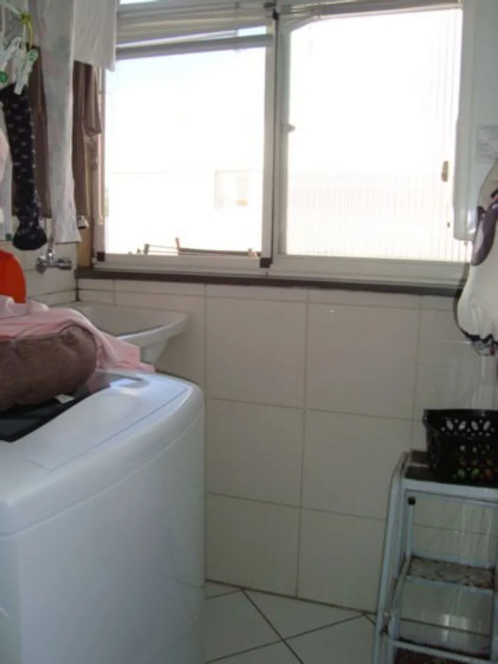 Imagem Apartamento 3 dorms à venda Rua Xavier da Cunha, Nonoai - Porto Alegre