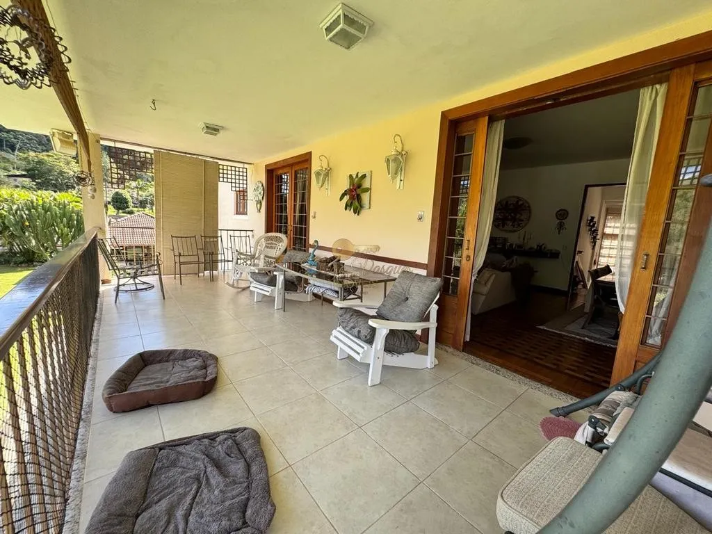 Imagem Casa para Venda em Teresópolis / RJ no bairro Albuquerque