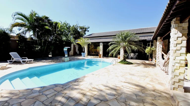 Imagem Casa à Venda em Itapetininga – 285 m², 4 Dormitórios, 1 Suíte, Piscina e Pomar em Terreno de 1.000 m²