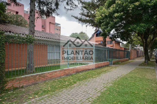 Casa a Venda no bairro Bacacheri - Curitiba, PR