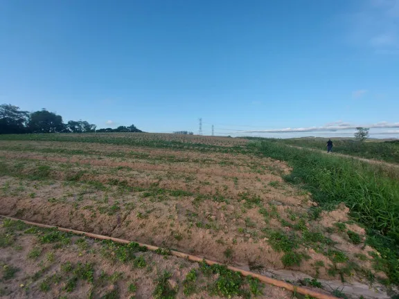 Terreno à Venda, 500 m² em Centro - Cotia