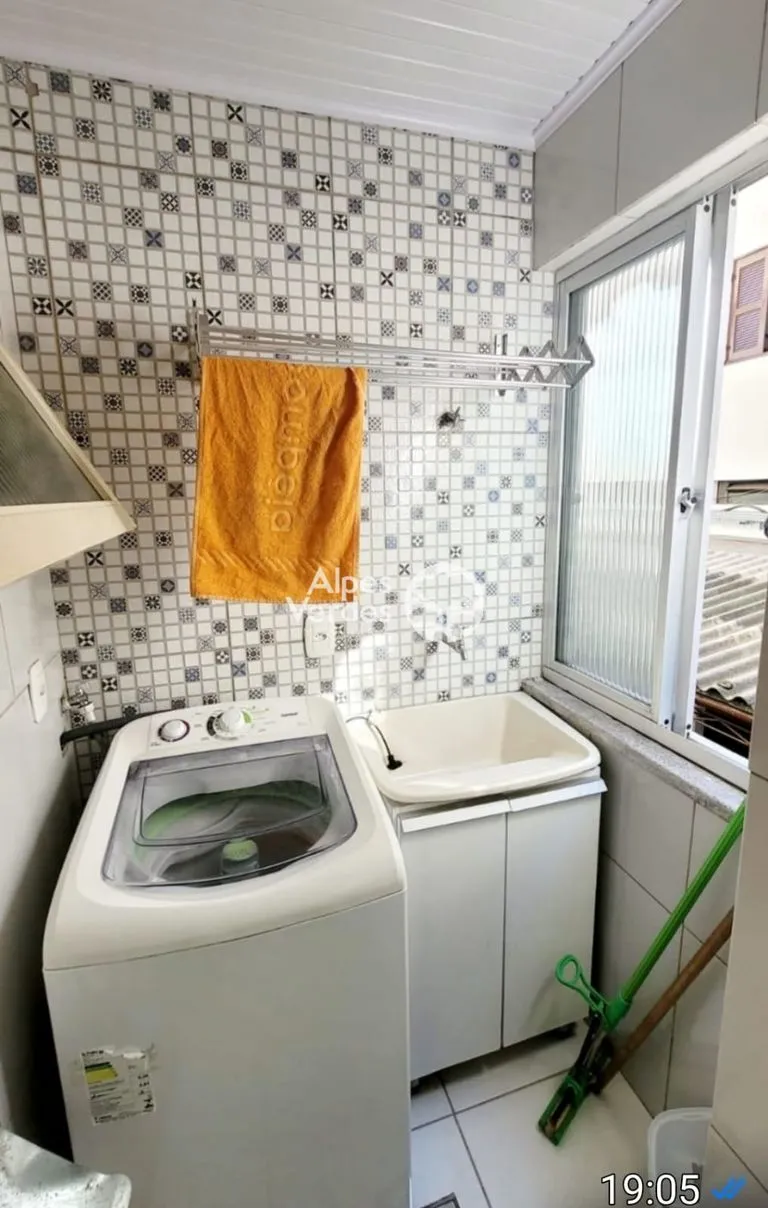 Imagem Vende-se Apartamento no Edifício Querência no Centro de Canela
