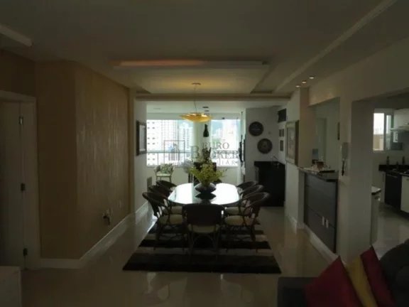Imagem Lindo apartamento mobiliado e decorado no centro de Balneário Camboriú