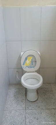 Imagem Salão amplo, visível e estratégico para o seu negócio crescer.
