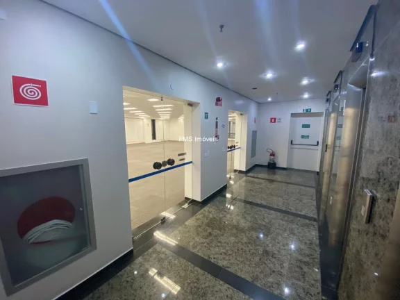 Imagem Conjunto comercial com 438m² próximo a Av. Paulista.