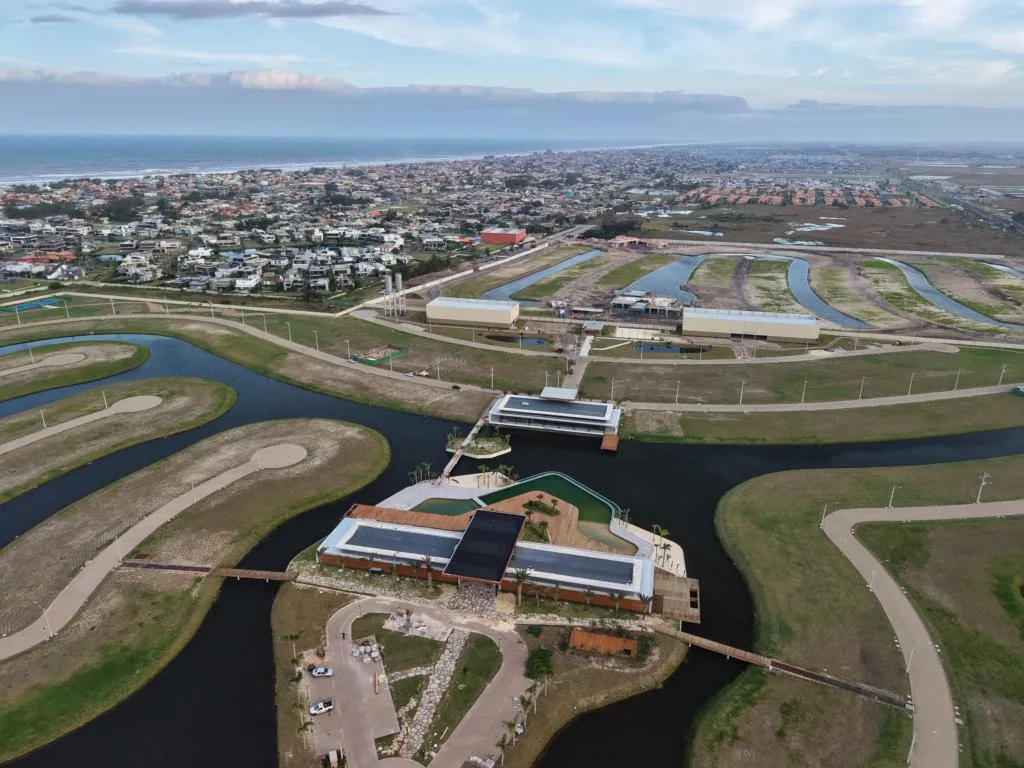 Imagem Terreno em Condomínio - Bairro xangri-la