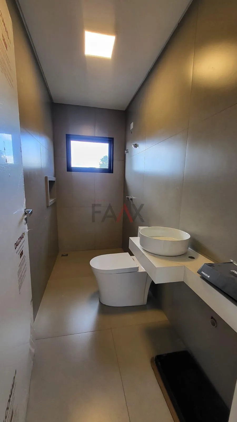 Imagem Sobrado à venda com 3 quartos, VILA BUCH, GUARAPUAVA - PR