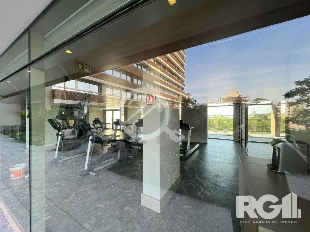 Imagem Apartamento com 143 m² privativos, possui 3 suítes, (sendo 1 máster), living, cozinha, dependênc...