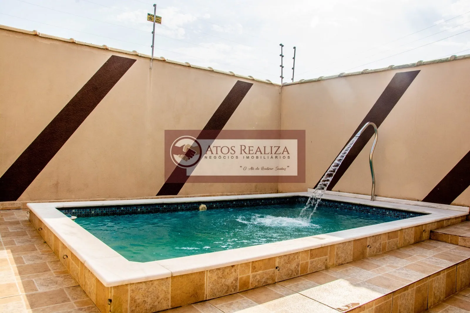 Imagem Casa à venda e locação em Jardim Grandesp - Itanhaém: 2 dormitórios, 1 suíte, 62m² por R$ 285.000,00