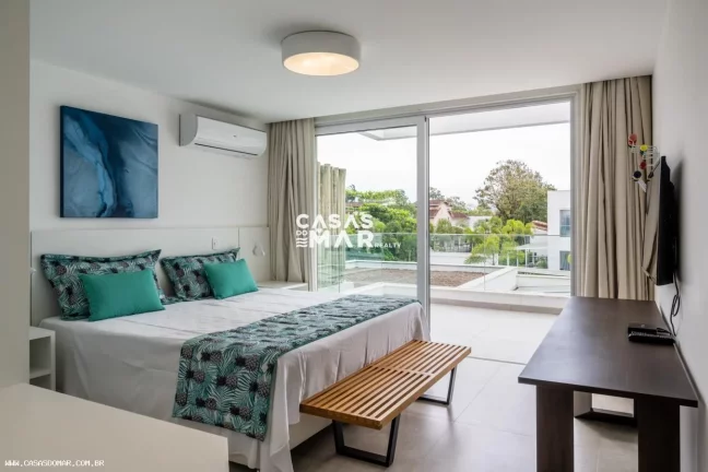 Imagem Casa de luxo em condomínio no Frade, Angra dos Reis-RJ: 5 quartos, 5 suítes, 3 salas, 7 banheiros, 3 vagas, 470m².