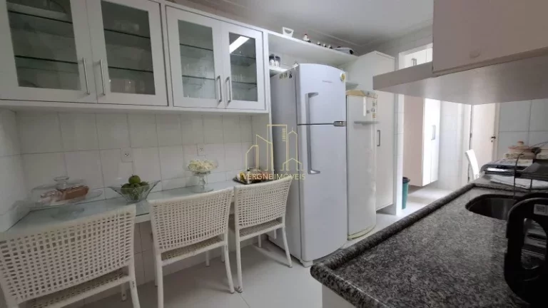 Imagem Apartamento de luxo com vista mar e 4 quartos na Pituba, Salvador-BA: 3 suítes, 3 salas, 4 banheiros, 2 vagas de garagem!