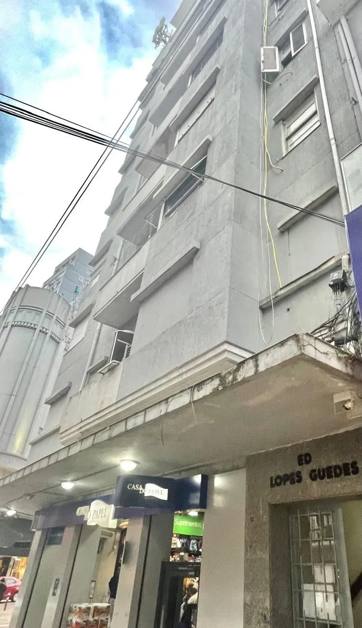 Imagem Apartamento amplo no Centro de Porto Alegre