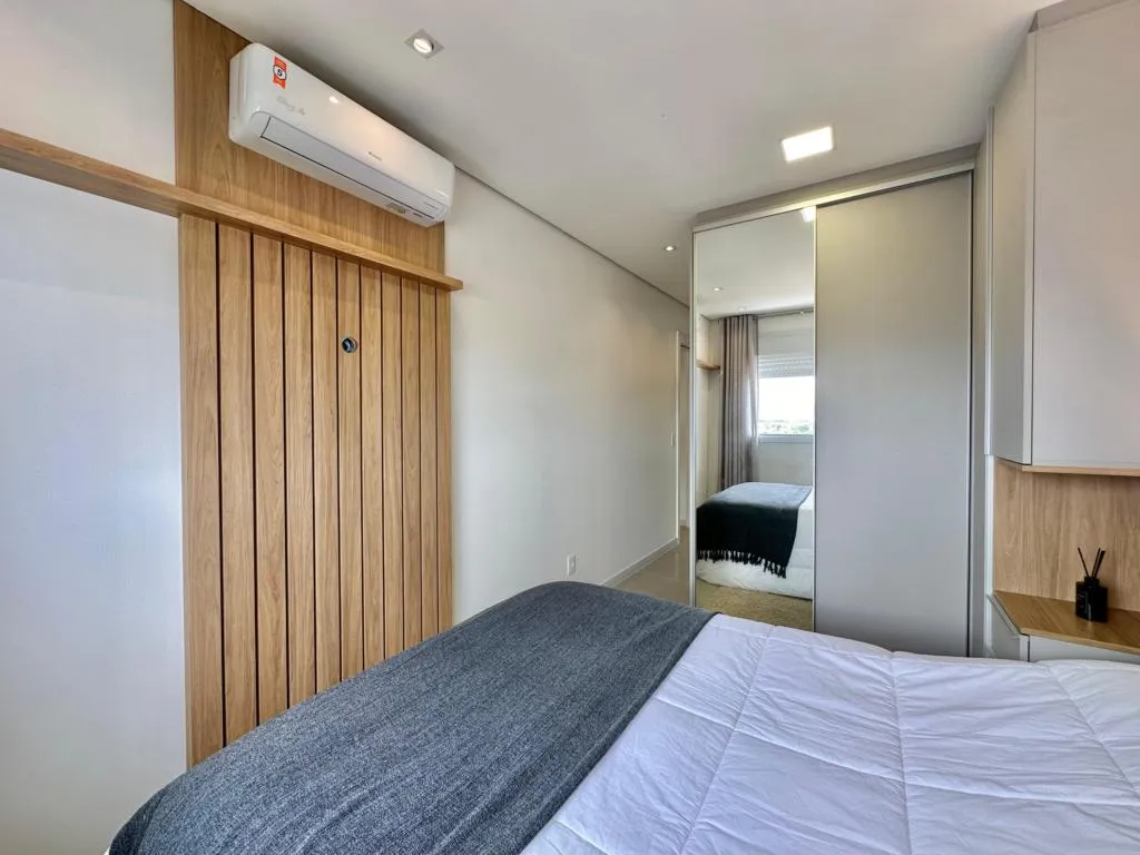 Apartamento 2 Dormitórios - Bairro Navegantes
