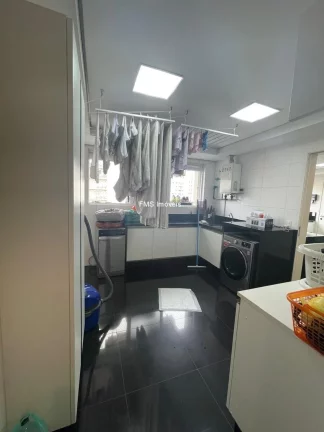 Imagem Apartamento de Alto padrão de 4 quartos com 4 suítes e 5 vagas no Campo Belo de 380m²