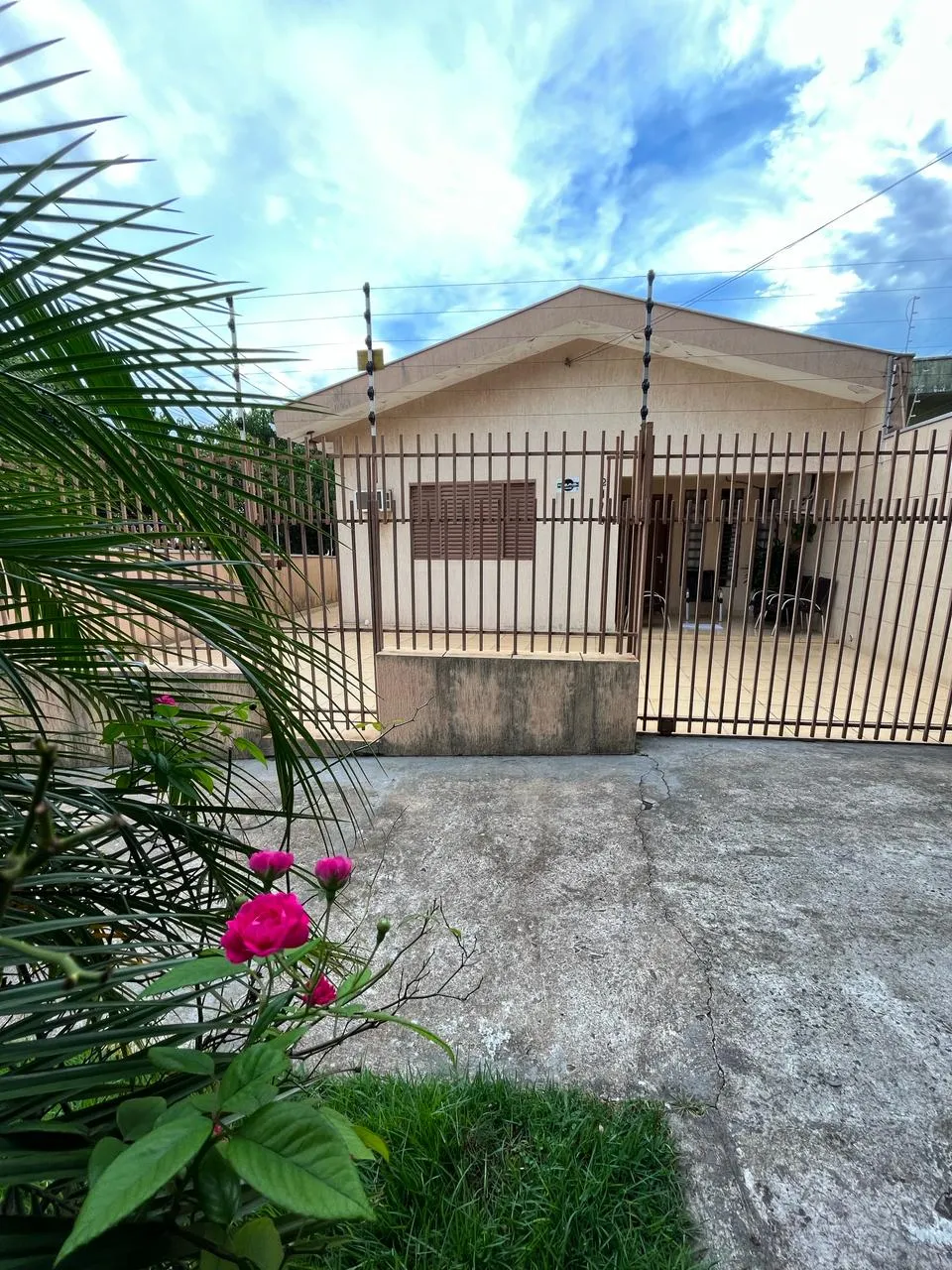 Imagem Casa 216.76m Umuarama-PR 225