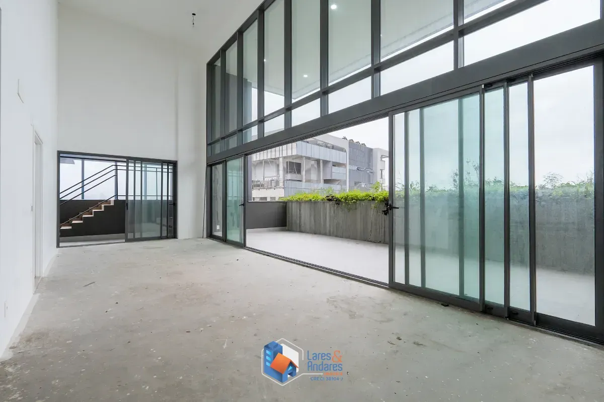 Foto do imóvel Duplex para venda em Panamby com 4 quartos, sendo 4 suítes, 422m² em Avenida Major Sylvio de Magalhães Padilha