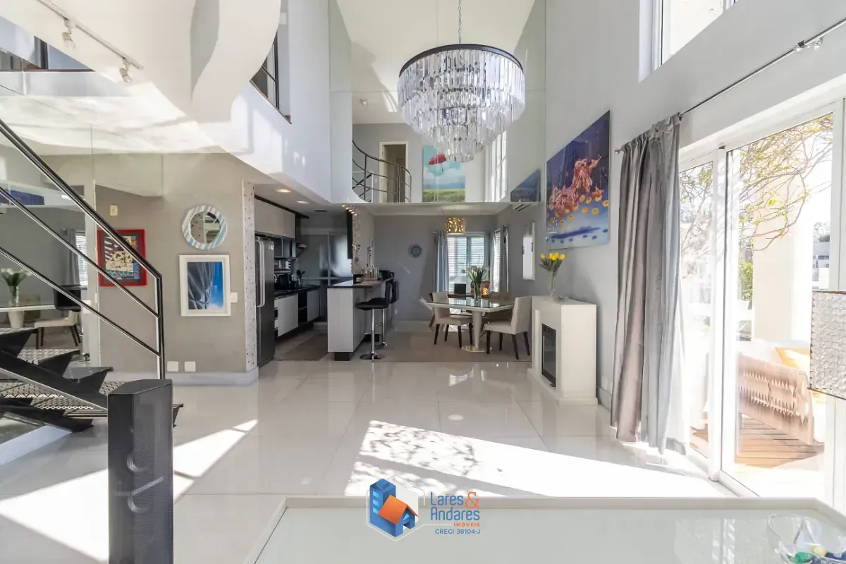 Imagem Duplex para venda em Jardim América com 2 quartos, sendo 2 suítes, 138m²