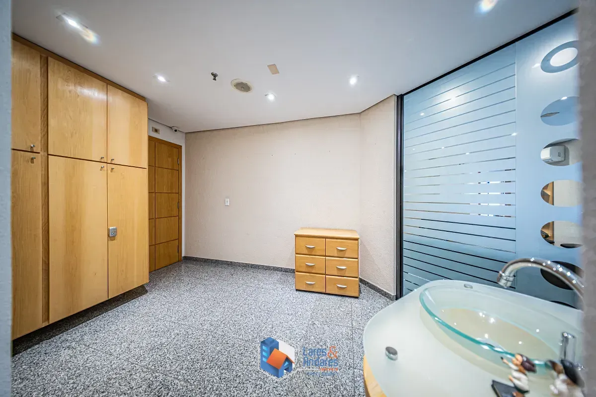 Imagem Conjunto comercial para venda em Vila Mariana, 100m²
