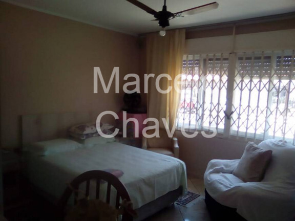 Imagem Casa com 3 Quartos à Venda, 250 metros em Medianeira - Porto Alegre