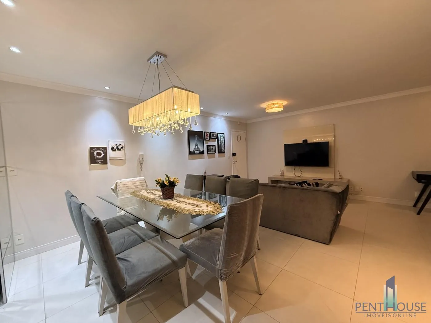 Imagem Apartamento Zona Central para Venda em Balneário Camboriú, CENTRO, 2 dormitórios, 1 banheiro, 1 vaga