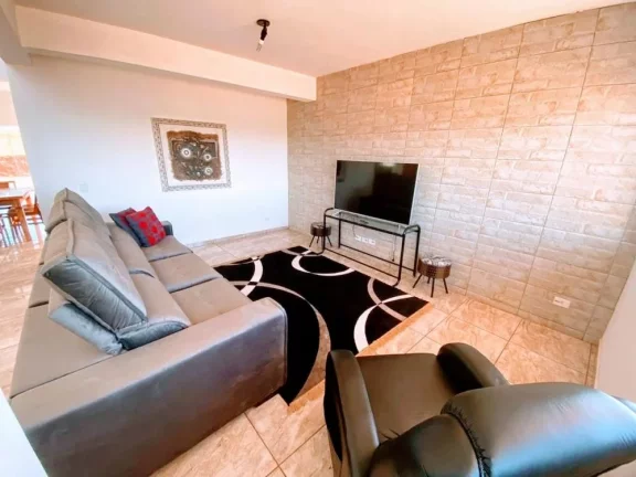 Imagem Magnífica casa a venda no condomínio Riviera de Santa Cristina XIII - SETOR MARINA