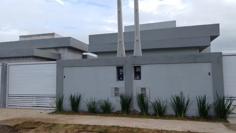 Foto do imóvel Casa com 2 Quartos à Venda, 73 m² em Balneário Tupy - Itanhaém