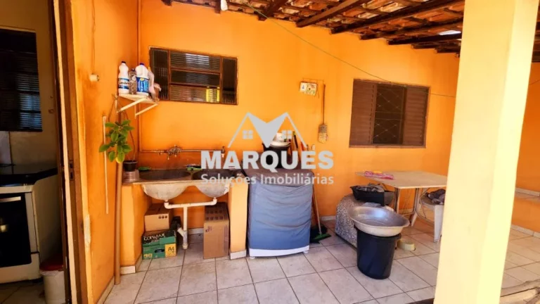 Imagem 2 Casas no Jardim Amanda II, Oportunidade Imperdível!