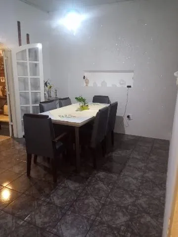 Imagem VENDA DE CASA NO JD. HELENA, EM SÃO PAULO/SP, 125m², com 6 dorm, 3 suítes, sala de estar, cozinha, área gourmet, garagem p/ 2 autos. CONSULTE-NOS.