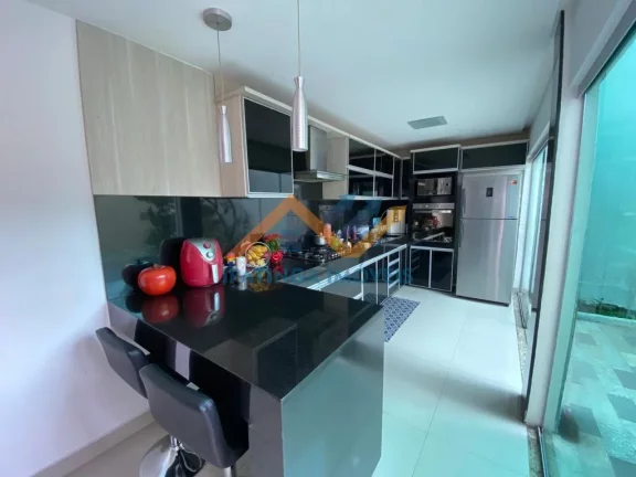 Imagem Casa de 3 quartos e 2 vagas de garagem no Vila Ipanema