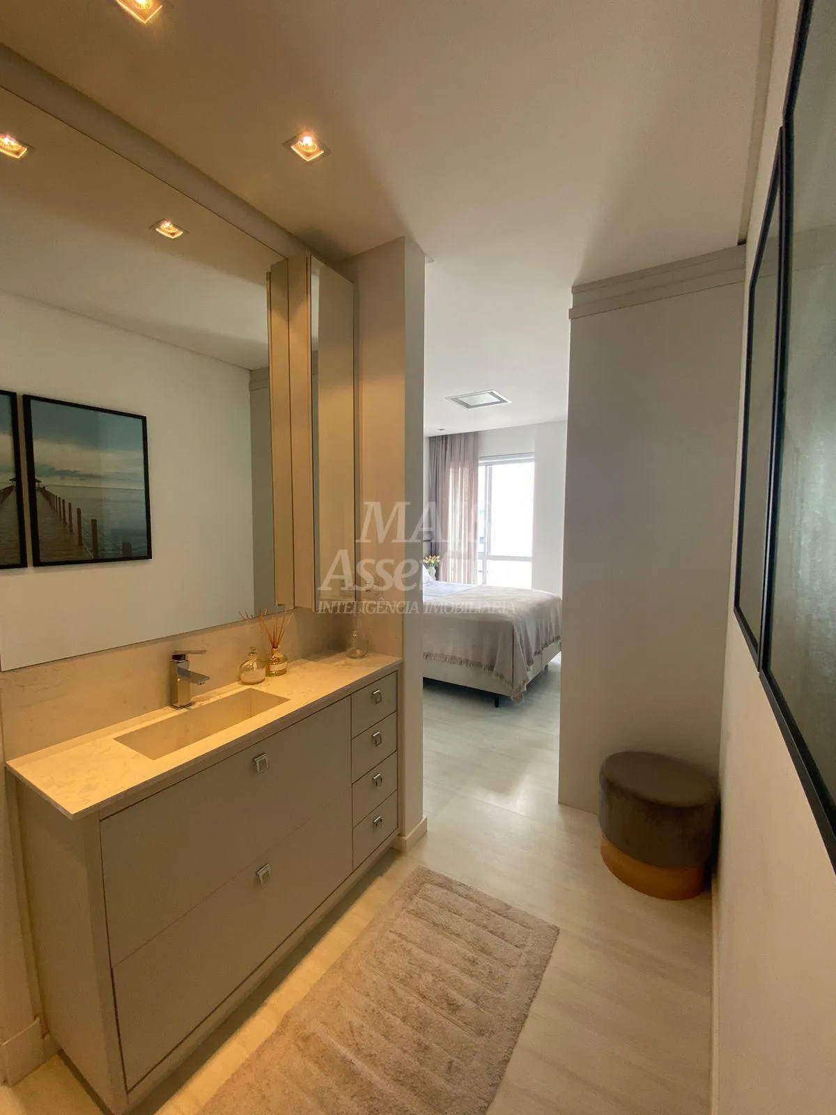 Imagem Excelente apartamento de alto padrão a venda no centro de Balneário Camboriú/SC