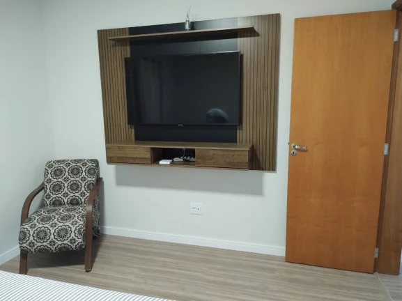 Imagem Condomínio Fogaça - 4 Dormitórios sendo 3 Suítes 1 com closet - Piscina
