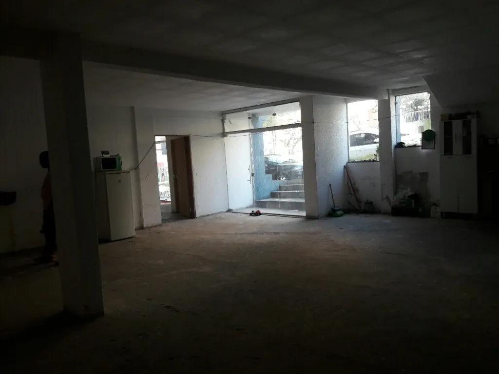Imagem Prédio Comercial de Alto Padrão no Jardim do Mar - São Bernardo do Campo-SP: 20 Banheiros, 10 Vagas de Garagem, 1.882m² de Área - Venda ou Locação.