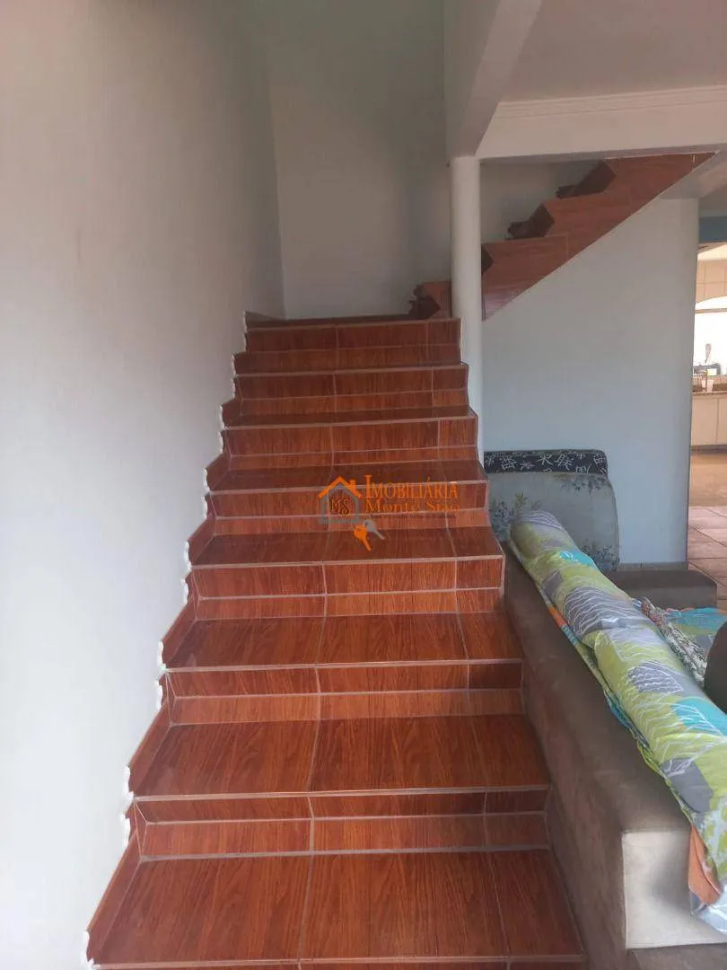 Imagem Sobrado com 9 dormitórios à venda, 317 m² por R$ 640.000,00 - Parque Mikail - Guarulhos/SP