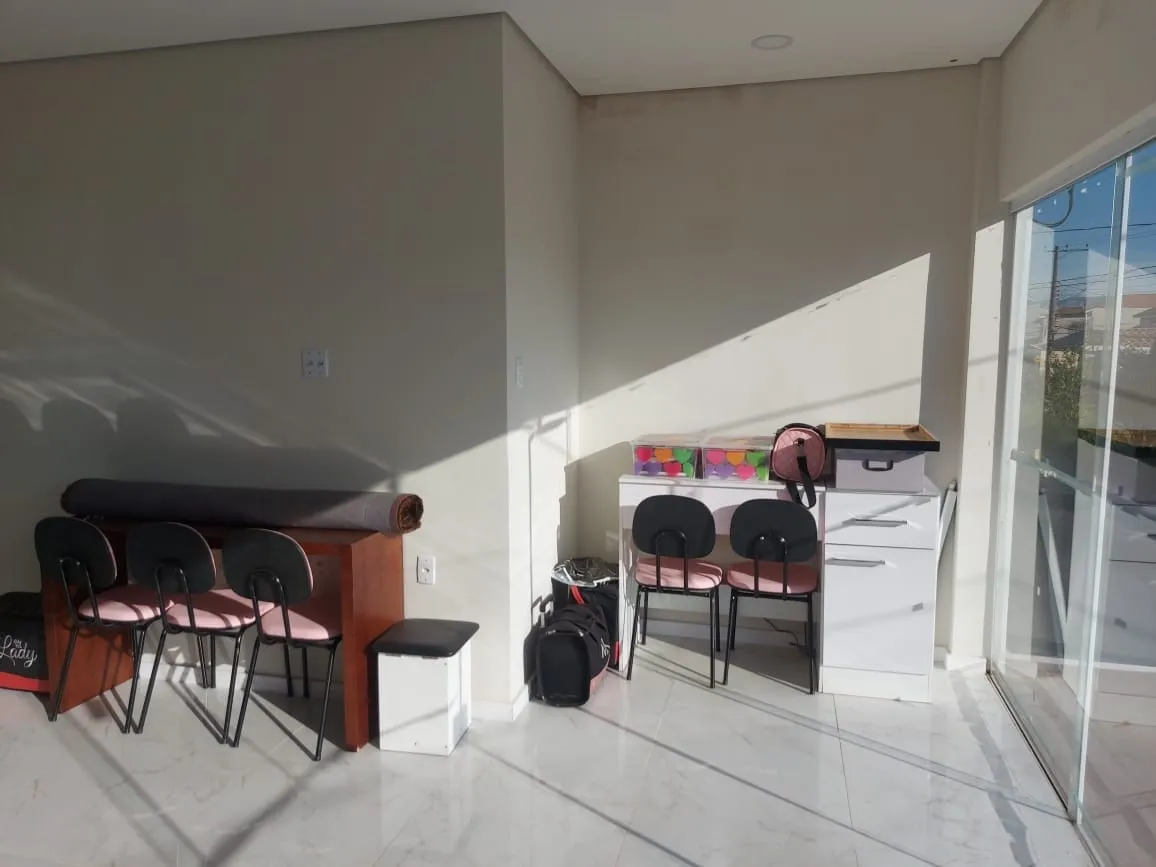 Imagem Casa à venda 2 Quartos, 1 Suite, 1 Vaga, 133M², Mantiqueira, Pindamonhangaba - SP
