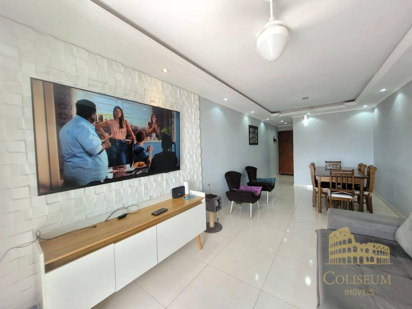 Imagem Apartamento com 2 dormitórios à venda, 86 m² por R$ 420.000,00 - Vila Assunção - Praia Grande/SP
