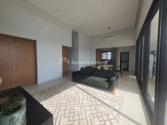 Imagem Casa Térrea à Venda com 3 Suítes - Condomínio Terras do Cancioneiro, Paulínia/SP - 242 m²

Exc...