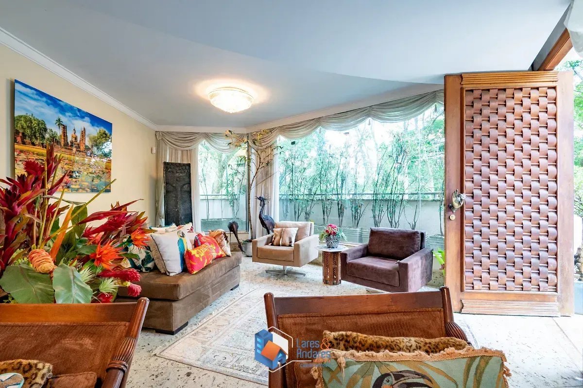 Imagem Casa no condomínio Vitória Régia para venda com 4 quartos, sendo 2 suítes, 800m²