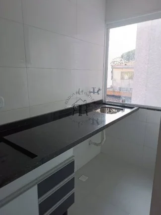 Imagem Charmoso apartamento de 2 dormitórios, sala espaçosa, cozinha e lavanderia. Prédio com elevador.
...