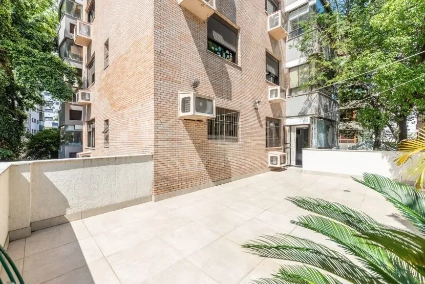 Imagem Apartamento Garden com 3 dormitórios e pátio ensolarado